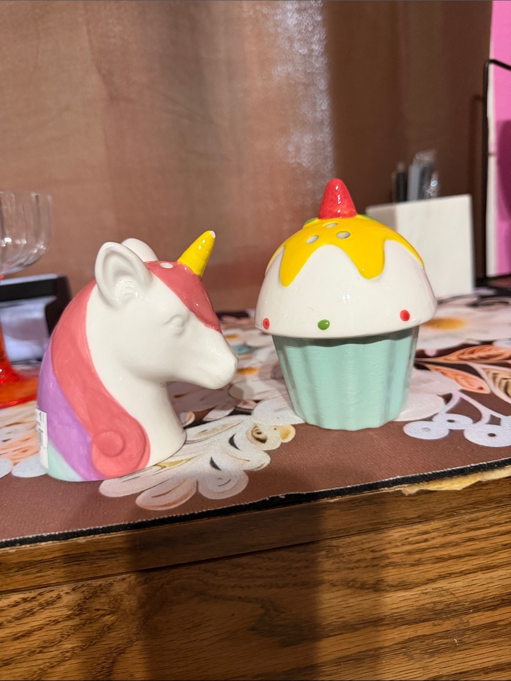Ceramic Unicorn and Cupcake sprinkles Shaker Set - Pastel Colors